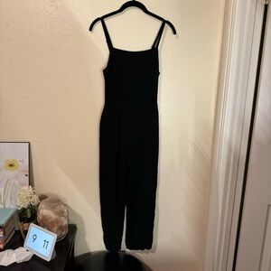 Old Navy Black Jumpsuit Cropped